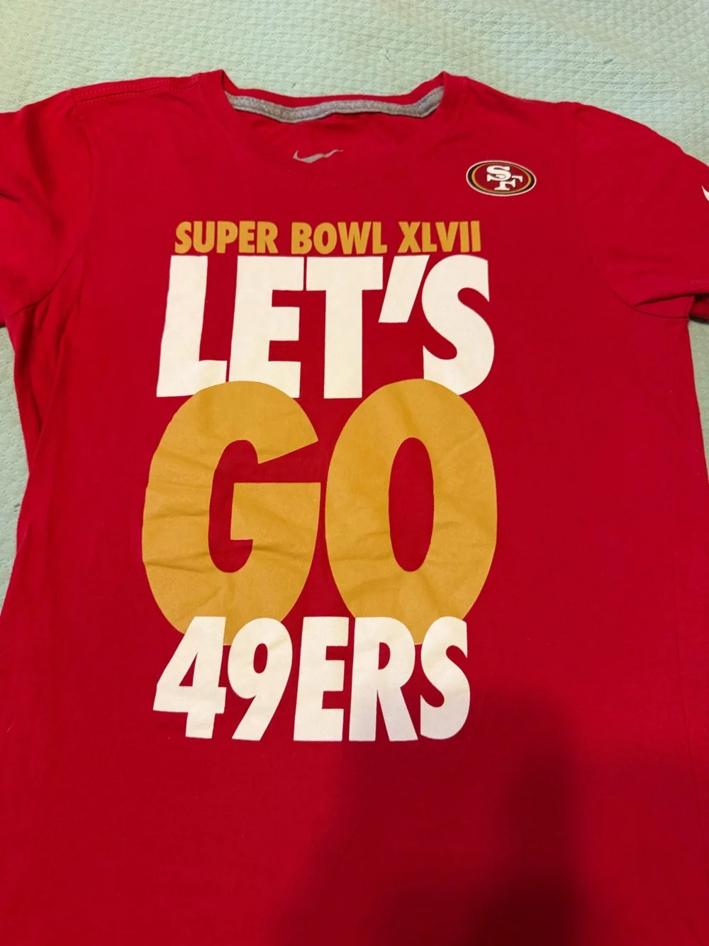 Nike Red Short-Sleeve Graphic 49er Tee with Gold Accents Medium